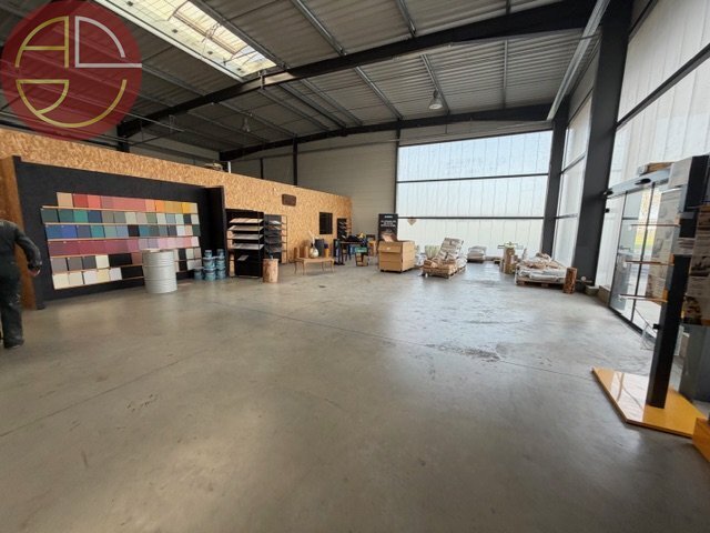 Industrial in Saint-Jory for lease Interior Photo- Image 1 of 7