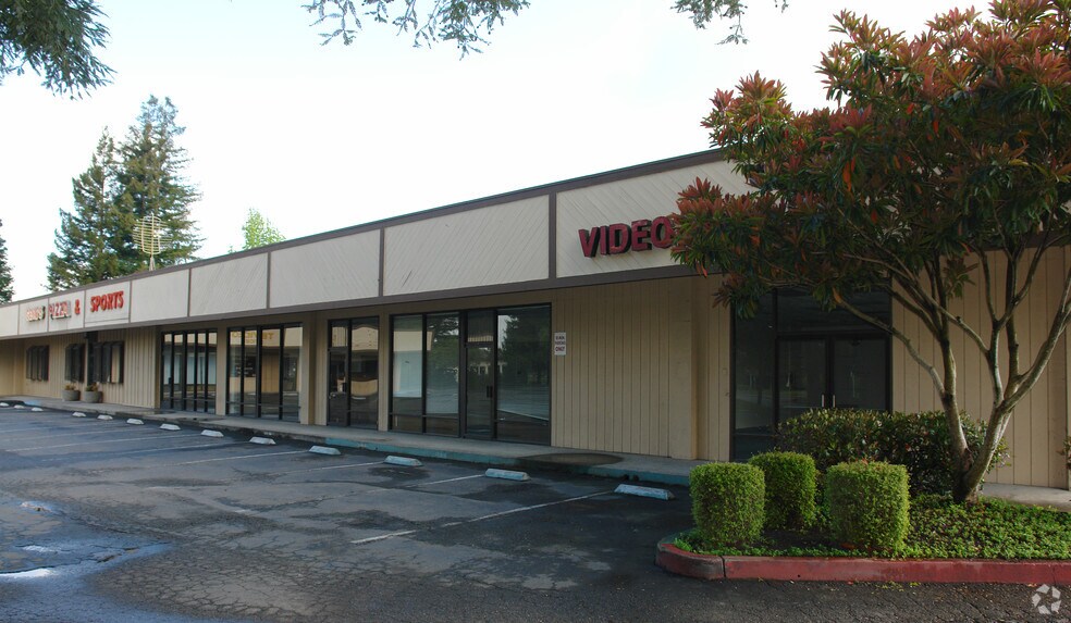 10 Enterprise Dr, Rohnert Park, CA à louer - Photo du bâtiment - Image 3 de 7