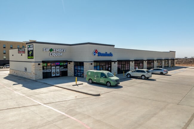 More details for 1702 Louise Ln, Pearsall, TX - Retail for Auction
