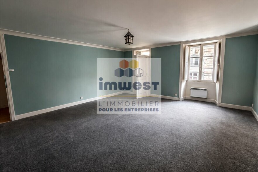 Office in Rennes for sale - Building Photo - Image 3 of 4