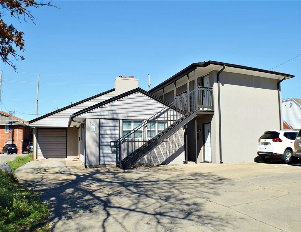 1516 W 4th Ave, Stillwater, OK à vendre Photo principale- Image 1 de 8