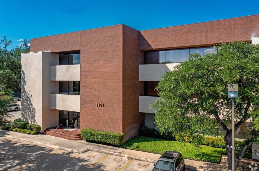 1901 Babcock Rd, San Antonio, TX à vendre - Photo du bâtiment - Image 1 de 29