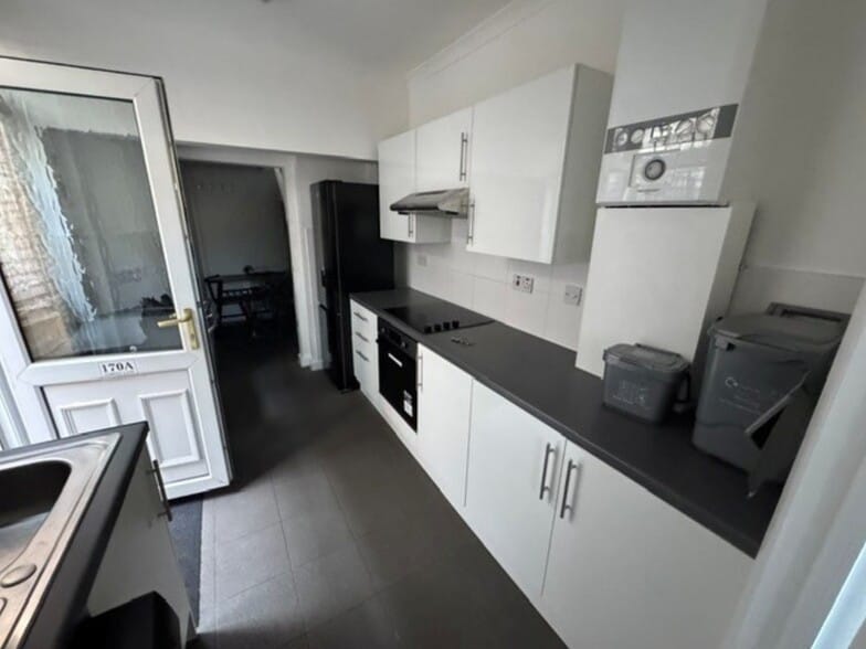 170 Forest Ln, London for sale - Building Photo - Image 3 of 6