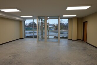 9719 Aulbach Industrial, High Ridge, MO à louer Photo intérieure- Image 1 de 9