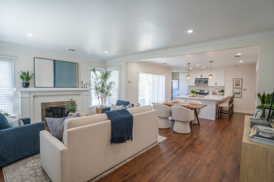 4279 Walton Ave, Los Angeles, CA for sale - Building Photo - Image 2 of 18