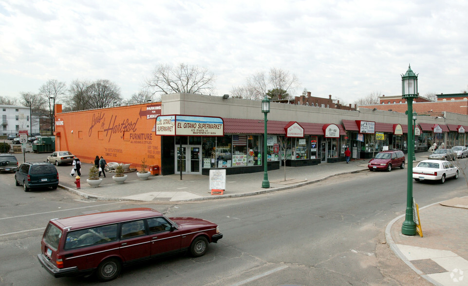 673 Park St, Hartford, CT for sale - Building Photo - Image 1 of 1