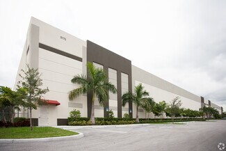 Plus de détails pour 9175 NW 117th Ave, Medley, FL - Industriel à louer