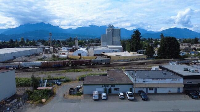 More details for 46202 Fifth Ave, Chilliwack, BC - Industrial for Sale