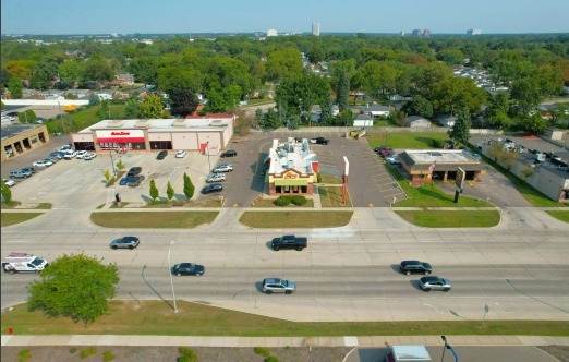 1120 W 14 Mile Rd, Clawson, MI for sale - Aerial - Image 3 of 7