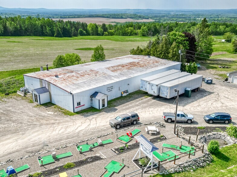 61 Calais Rd, Hodgdon, ME à vendre - Photo du bâtiment - Image 2 de 58