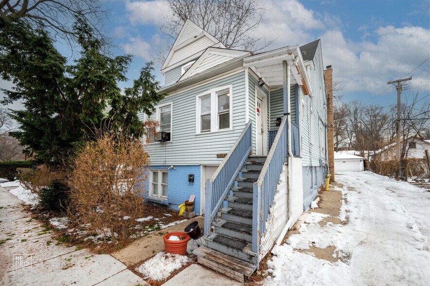 2108 Wesley Ave, Evanston, IL à vendre - Photo du bâtiment - Image 2 de 8