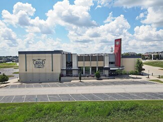Plus de détails pour 3241 SW Fascination Dr, Lee's Summit, MO - Commerce de détail à vendre