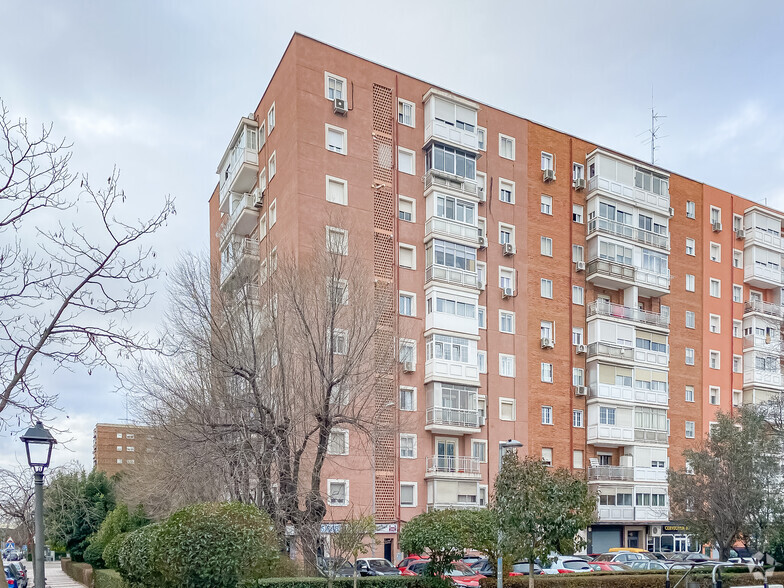 Calle Referéndum de Viña Grande, 10, Alcorcón, Madrid for sale - Primary Photo - Image 1 of 2