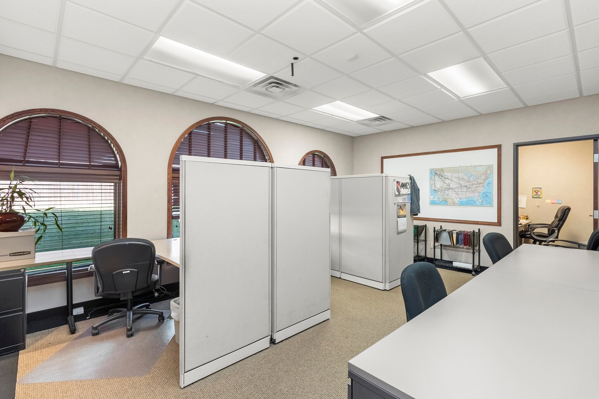 33 Hiram St, Lake Orion, MI for sale Interior Photo- Image 1 of 25