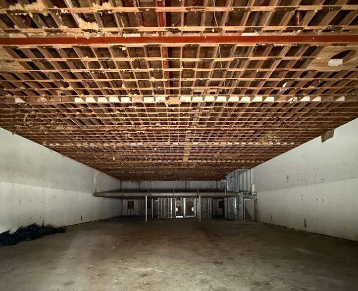 524 Hogan St, Jacksonville, FL for lease - Interior Photo - Image 2 of 2