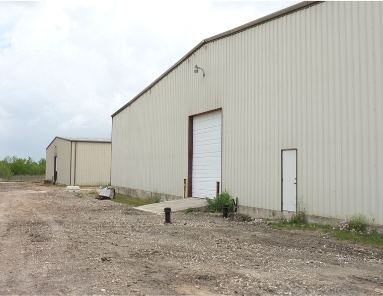 San Marcos Business Park - 16115 SH-123 portfolio of 4 properties for sale on LoopNet.ca - Building Photo - Image 2 of 15