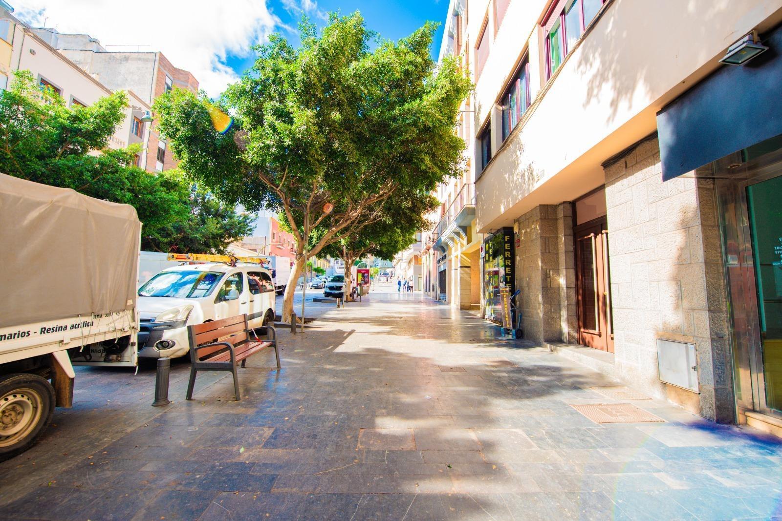 Calle de San Bernardo, 12, Las Palmas de Gran Canaria, Las Palmas for sale Building Photo- Image 1 of 31