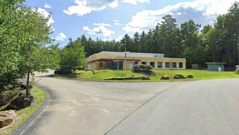 34 Commercial Dr, Brentwood, NH for lease - Building Photo - Image 2 of 3