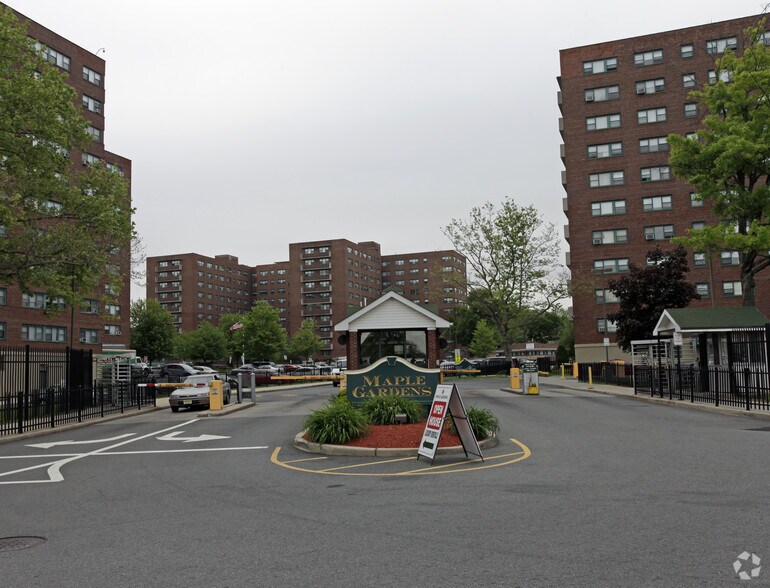 20 Marshall St, Irvington, NJ à louer - Photo du bâtiment - Image 2 de 25