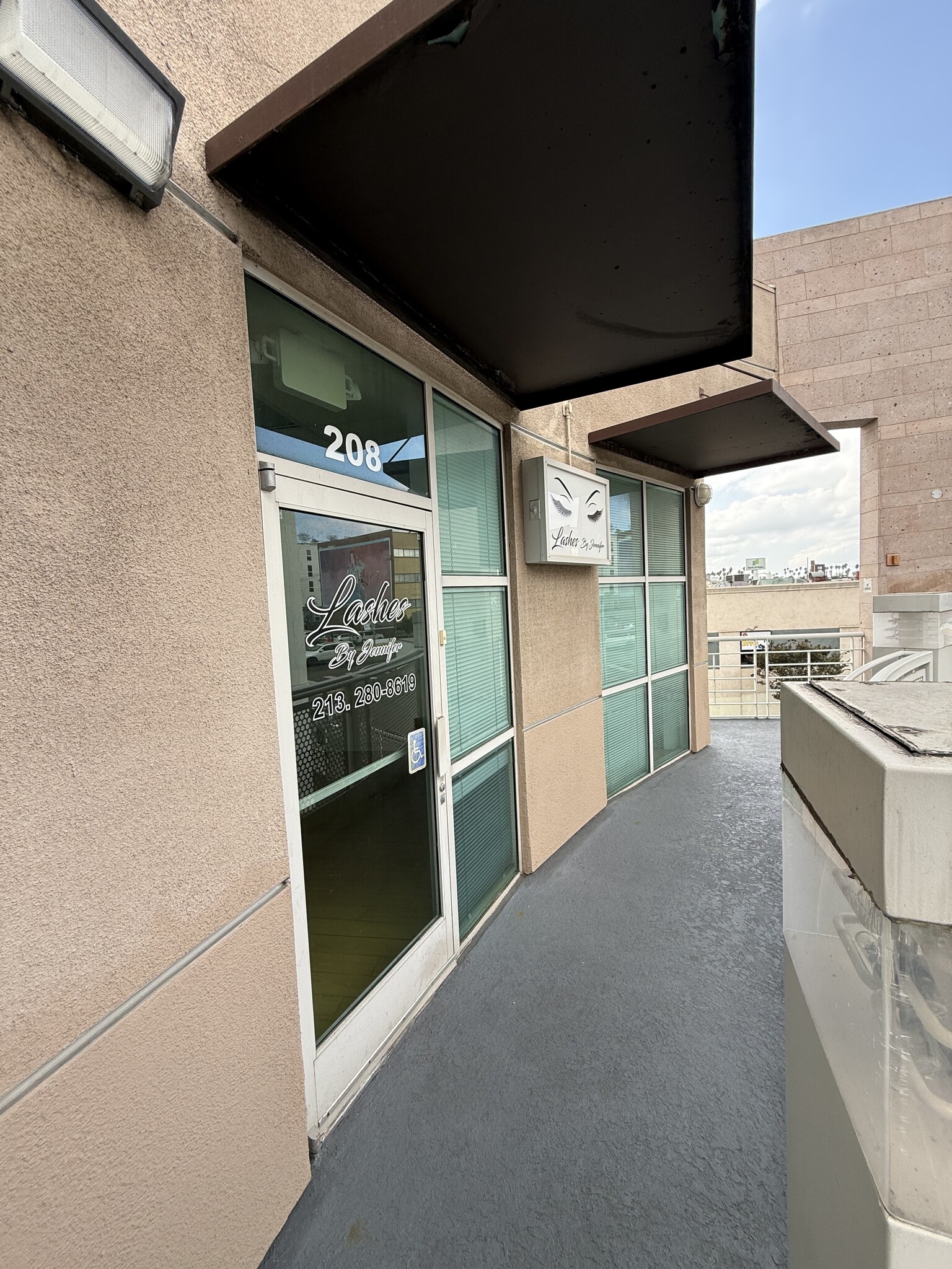 966 S Western Ave, Los Angeles, CA for lease Interior Photo- Image 1 of 6