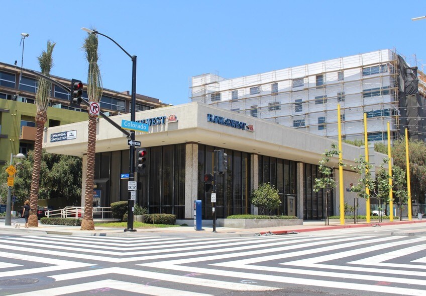 407 Colorado Ave, Santa Monica, CA for lease - Building Photo - Image 1 of 3