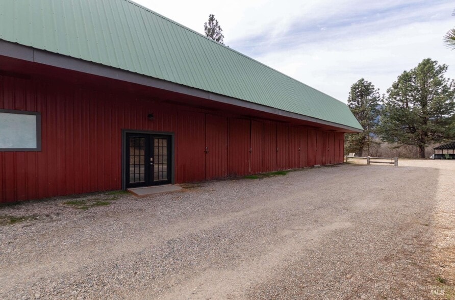 64 Messick Ln, Garden Valley, ID à vendre - Photo du bâtiment - Image 3 de 8
