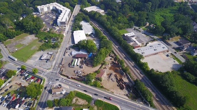 1328 Lakewood Ave SE, Atlanta, GA à louer - Photo du bâtiment - Image 3 de 6