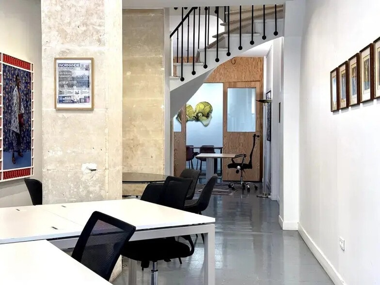 Bureau dans Paris à louer - Photo du bâtiment - Image 2 de 7