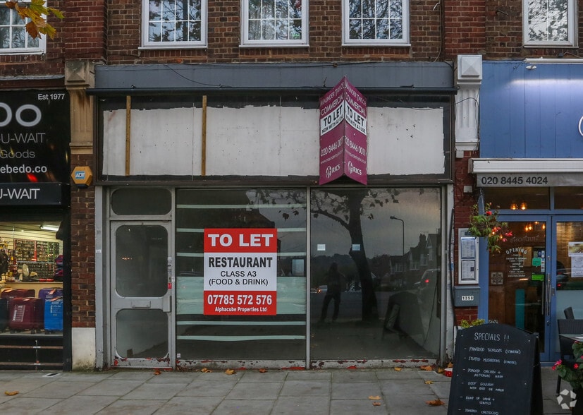 1360 High Rd, Londres à vendre - Photo du bâtiment - Image 3 de 4