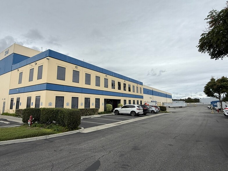 2161 E Dominguez St, Long Beach, CA for lease - Building Photo - Image 1 of 6