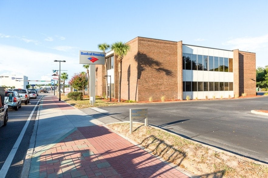 189 Eglin Pky NE, Fort Walton Beach, FL for lease - Building Photo - Image 2 of 9