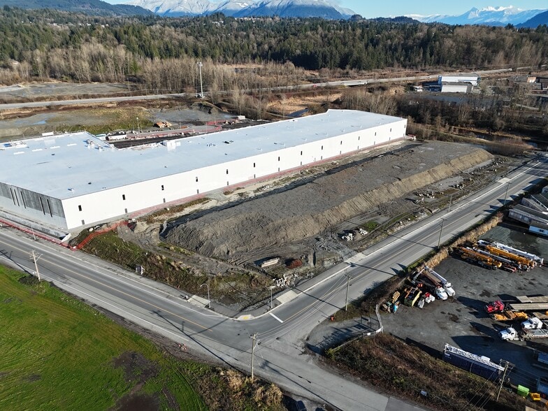 31275 Gill Ave, Mission, BC for sale - Primary Photo - Image 1 of 4