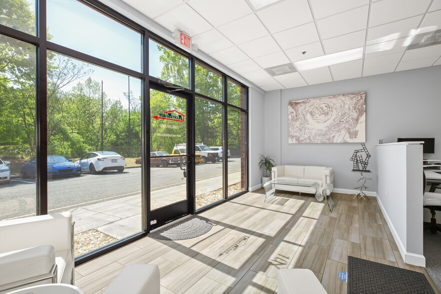 3619 Richmond Hwy, Stafford, VA à louer - Photo intérieure - Image 2 de 34