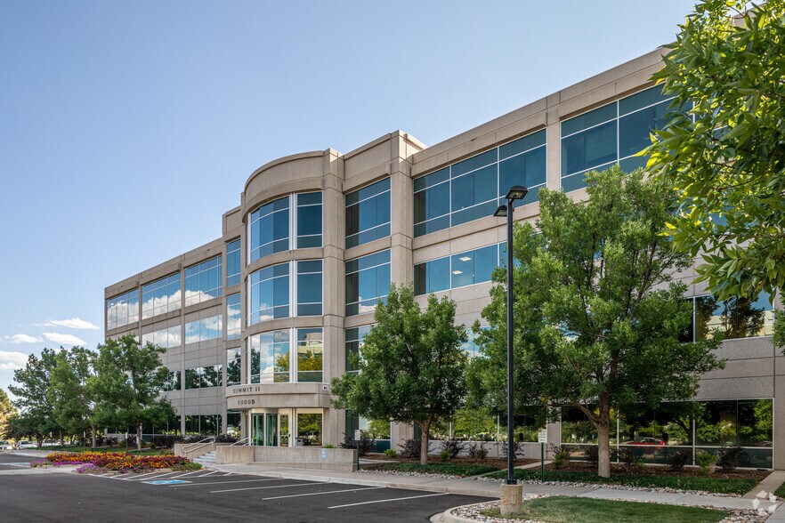 10303 E Dry Creek Rd, Englewood, CO à louer - Photo du bâtiment - Image 2 de 4