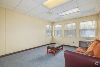 100-1000 Birchfield Dr, Mount, Mount Laurel, NJ à louer Photo intérieure- Image 2 de 4