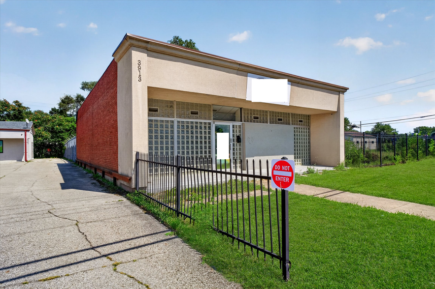 3913 N Keystone Ave, Indianapolis, IN for sale - Building Photo - Image 2 of 8