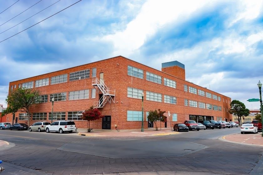 500 W Overland Ave, El Paso, TX for lease - Building Photo - Image 2 of 26