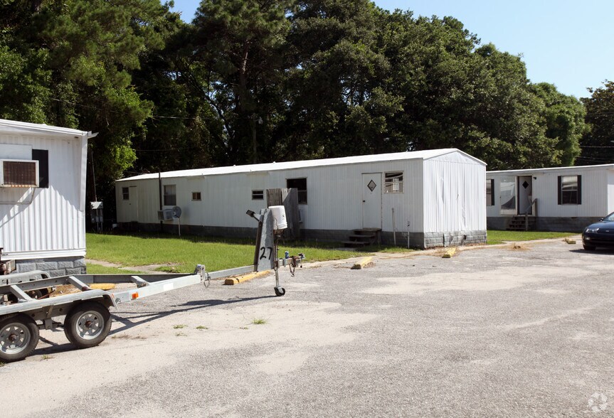 1209 N Howe St, Southport, NC à vendre - Photo du bâtiment - Image 3 de 6