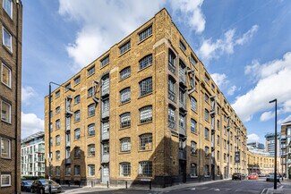 Plus de détails pour 14 Gowers Walk, Londres - Bureau à louer