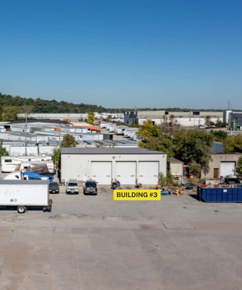 IOS Site on 12.25 Acres with 3 Building portefeuille de 3 propriétés à vendre sur LoopNet.ca - Photo du bâtiment - Image 3 de 8