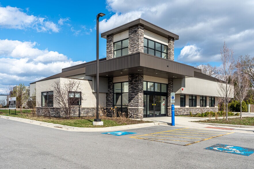 1150 E Ogden Ave, Naperville, IL à louer - Photo du bâtiment - Image 3 de 30