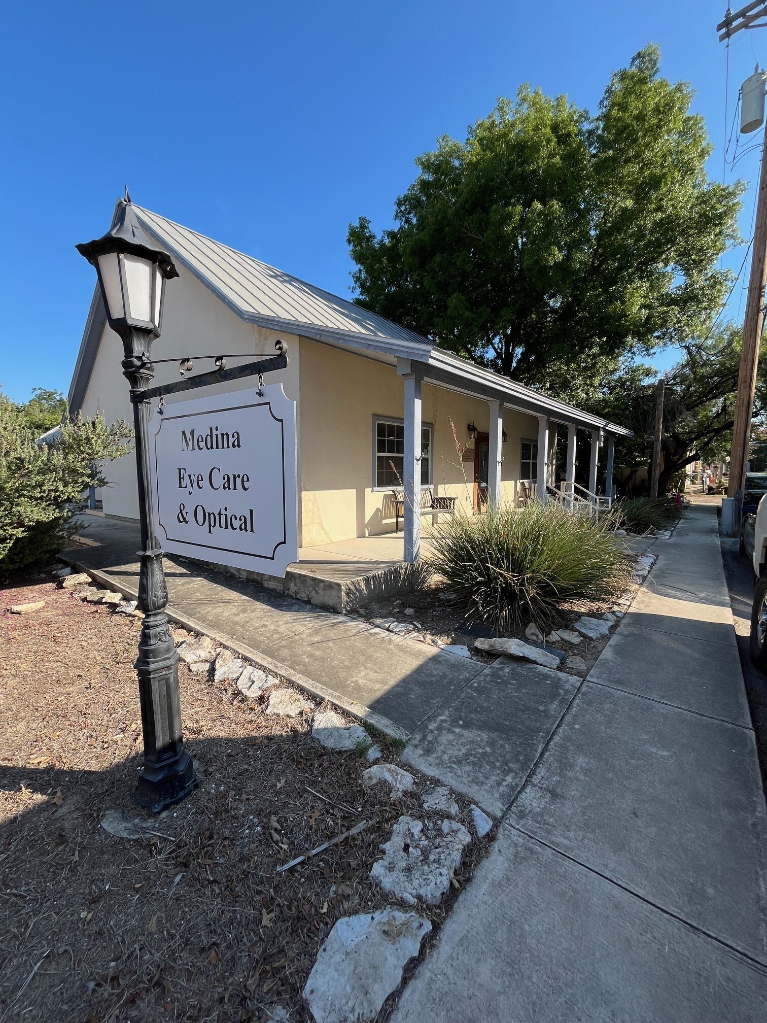 405 Paris St, Castroville, TX for sale Building Photo- Image 1 of 1