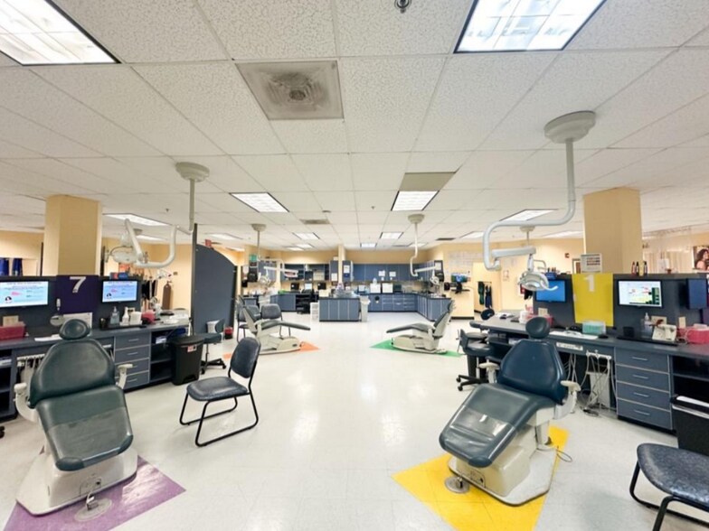 1870-1888 Main St, Hartford, CT à louer - Photo intérieure - Image 2 de 6