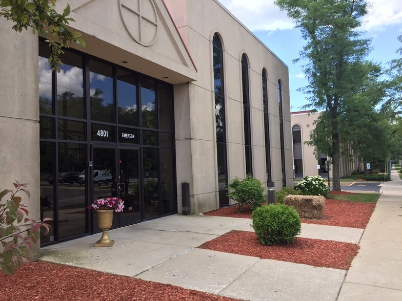 4801 Emerson Ave, Palatine, IL for lease - Building Photo - Image 2 of 10