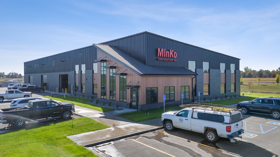 4111 34th Ave S, Moorhead, MN for lease - Building Photo - Image 1 of 6