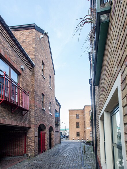 34-36 Galena Rd, Londres à vendre - Photo du bâtiment - Image 2 de 5