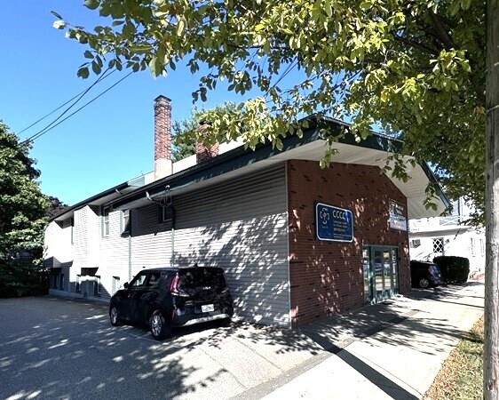 345 Trapelo Rd, Belmont, MA à vendre - Photo du bâtiment - Image 2 de 9