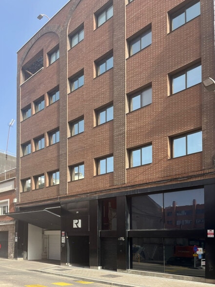 Calle de la Coruña, 29, Madrid, Madrid for lease - Building Photo - Image 2 of 12