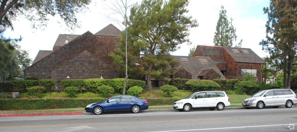 200 E Del Mar Blvd, Pasadena, CA à louer - Photo du bâtiment - Image 2 de 3