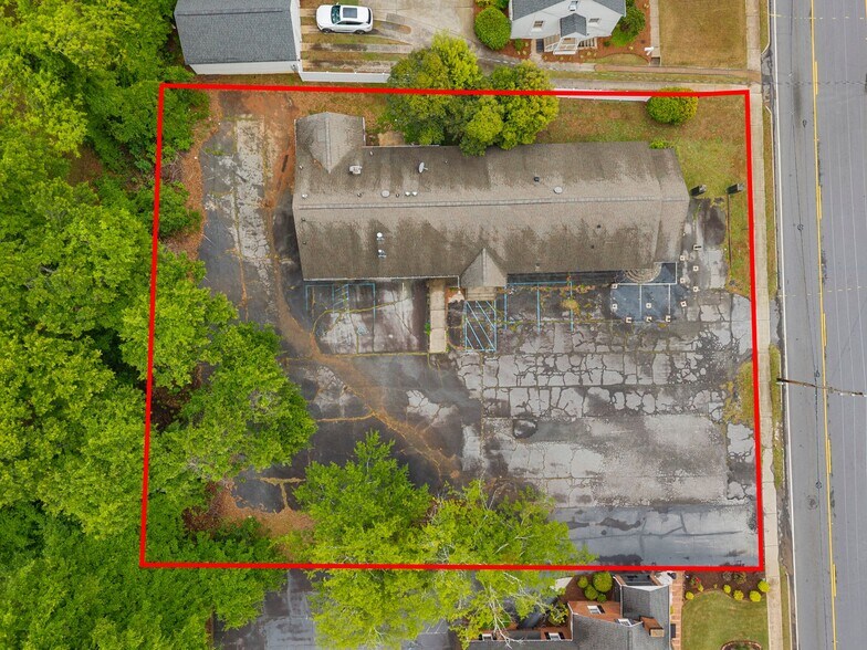 906 W Poinsett St, Greer, SC à vendre - Photo du bâtiment - Image 2 de 18